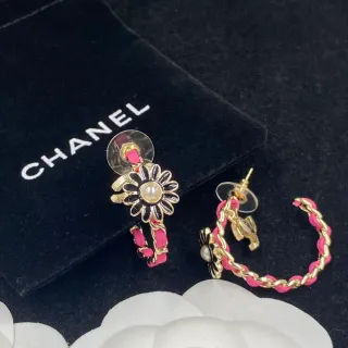 Chanel Daisy Pearl and Pink Chain Earrings